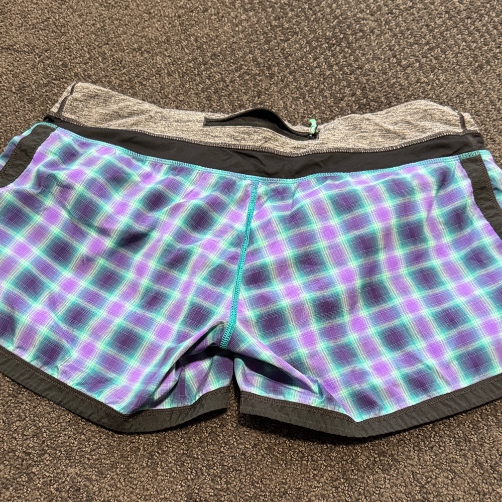 lululemon Purple and Blue Plaid Athletic Shorts sz 10 euc